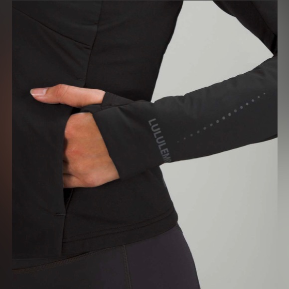 LULULEMON   ❤️❤️ PUSH YOUR PACE JACKET SIZE 10 - Picture 4 of 12